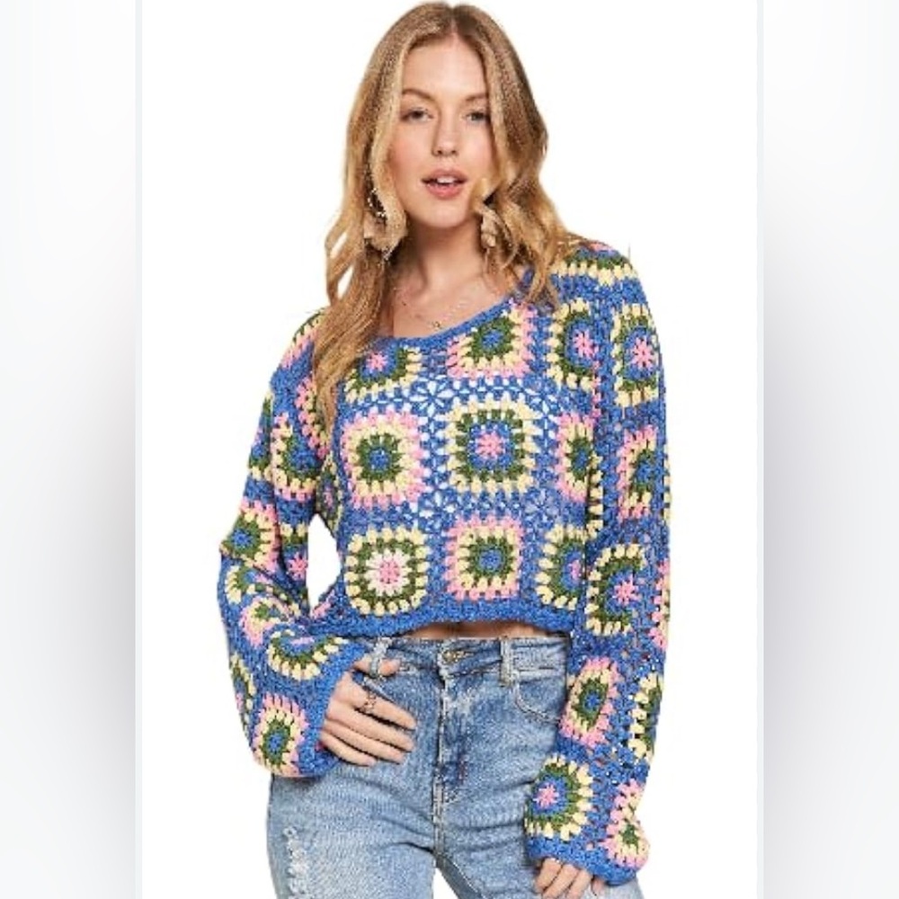 Crochet Patterned Sweater - Cream and Blue